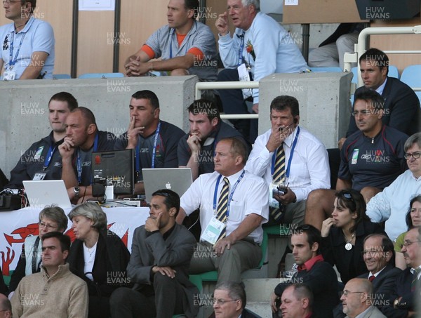 29.09.07 Wales v Fiji... Wales' coach Gareth Jenkins towards the end of the game. 