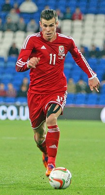 161113 - Wales vs Finland - International Friendly Gareth Bale of Wales on the ball(c) Huw Evans Agency