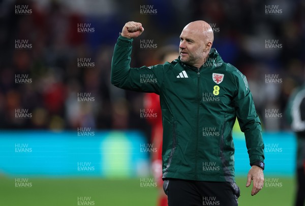 210324 - Wales v Finland, Euro 2024 qualifying play-off semi-final - Wales manager Rob Page at the end of the match
