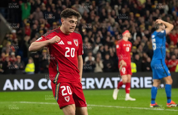 210324 - Wales v Finland, Euro 2024 qualifying play-off semi-final - Daniel James of Wales celebrates after scoring the fourth goal