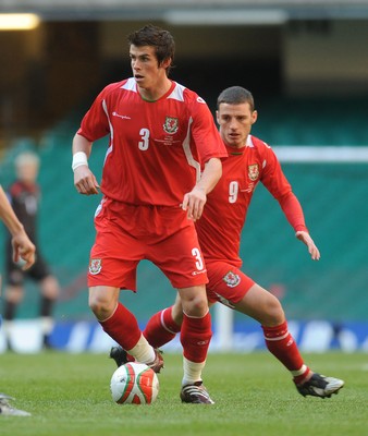 28.03.09 - Wales v Finland, FIFA World Cup 2010 Qualifying Group 4 -  Wales' Gareth Bale and Jason Koumas 