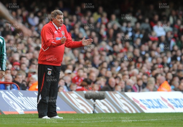 28.03.09 - Wales v Finland, FIFA World Cup 2010 Qualifying Group 4 -  Wales Manager, John Toshack 