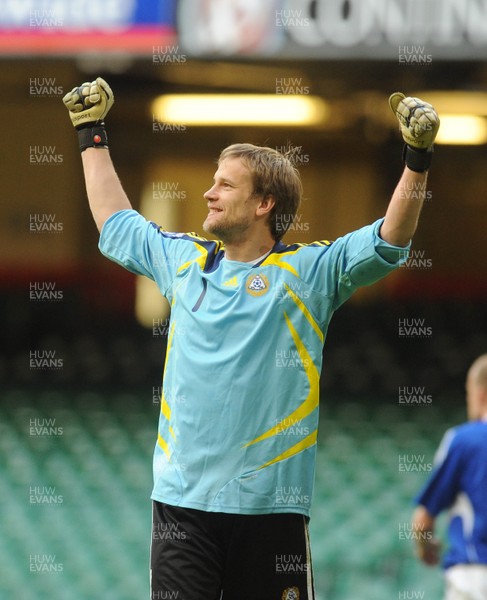 28.03.09 - Wales v Finland, FIFA World Cup 2010 Qualifying Group 4 -  Finland 'keeper Jussi Jaaskelainen celebrates his sides win 