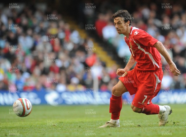 28.03.09 - Wales v Finland, FIFA World Cup 2010 Qualifying Group 4 -  Wales' Simon Davies 