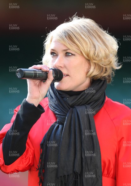 28.03.09 - Wales v Finland, FIFA World Cup 2010 Qualifying Group 4 -  Cerys Matthews sings the Welsh National Anthem 