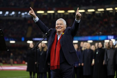 100324 - Wales v France - Guinness 6 Nations Championship - Max Boyce sings in the stadium