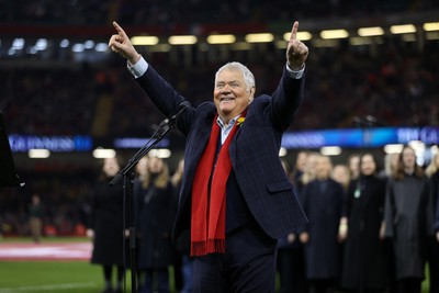 100324 - Wales v France - Guinness 6 Nations Championship - Max Boyce sings in the stadium