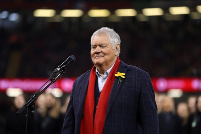 100324 - Wales v France - Guinness 6 Nations Championship - Max Boyce sings in the stadium