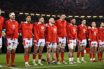 100324 - Wales v France - Guinness 6 Nations Championship - Wales sing the anthem,