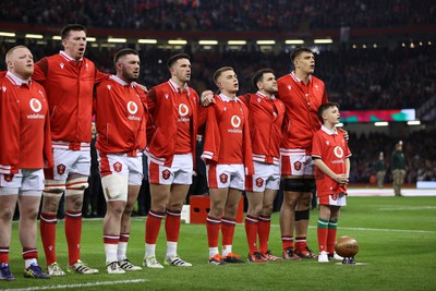 100324 - Wales v France - Guinness 6 Nations Championship - Wales sing the anthem,