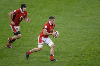 100324 - Wales v France - Guinness Six Nations - Alex Mann of Wales