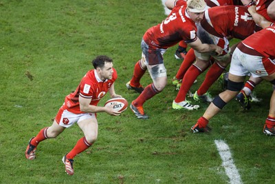 100324 - Wales v France - Guinness Six Nations - Tomos Williams of Wales makes a break