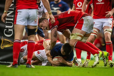 100324 - Wales v France - Guinness Six Nations - Nolann Le Garrec of France scores a try