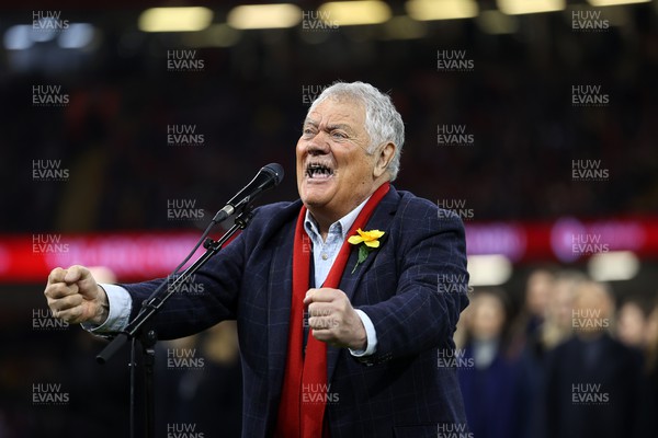 100324 - Wales v France - Guinness 6 Nations Championship - Max Boyce sings in the stadium