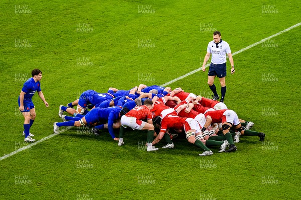 110322  - Wales v France - Guinness Six Nations  - Kieran Hardy of Wales buts the ball into the scrum 