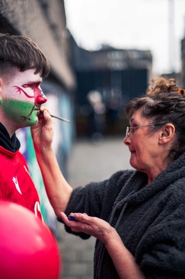 150226 - Wales v France - Guinness Six Nations - Fans in Cardiff City Centre ahead of the game 