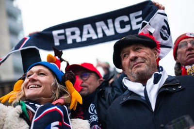 150226 - Wales v France - Guinness Six Nations - Fans in Cardiff City Centre ahead of the game 