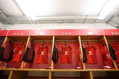 150226 - Wales v France - Guinness Six Nations Championship - Wales dressing room before the game