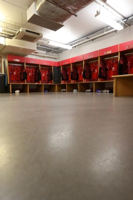 150226 - Wales v France - Guinness Six Nations Championship - Wales dressing room before the game