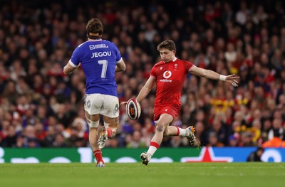 150226 - Wales v France - Guinness Six Nations Championship - Dan Edwards of Wales 