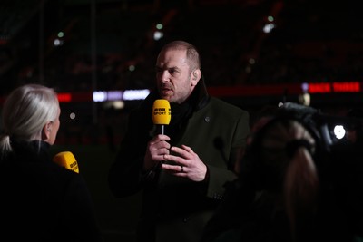150226 - Wales v France - Guinness Six Nations Championship - Alun Wyn Jones working for the BBC