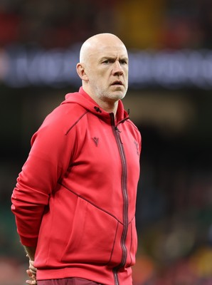 150226 - Wales v France, 2026 Guinness Six Nations - Wales head coach Steve Tandy during warm up