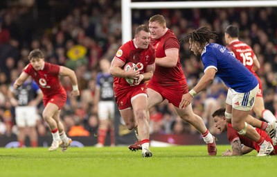 150226 - Wales v France, 2026 Guinness Six Nations - Dewi Lake of Wales charges forward