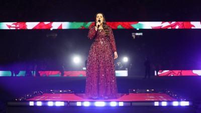 150226 - Wales v France, 2026 Guinness Six Nations - Molly Roberts performs at half time
