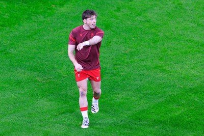 150226 - Wales v France - Guinness Six Nations - Dan Edwards of Wales during the warm up