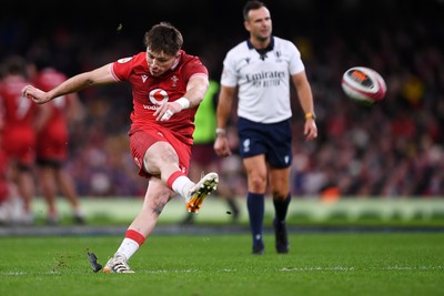 150226 - Wales v France - Guinness Men's Six Nations - Dan Edwards of Wales kicks the conversion