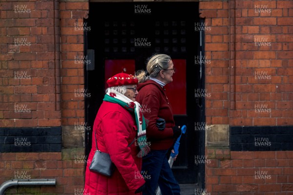 150226 - Wales v France - Guinness Six Nations - Fans in Cardiff City Centre ahead of the game 