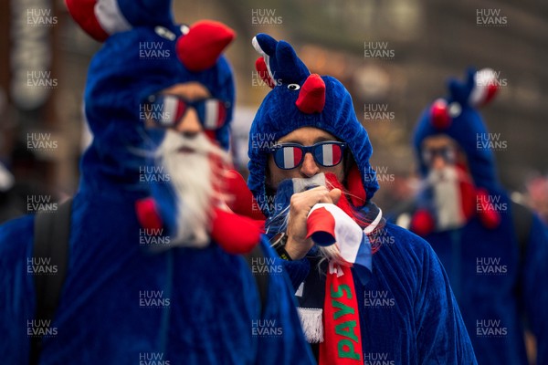 150226 - Wales v France - Guinness Six Nations - Fans in Cardiff City Centre ahead of the game 