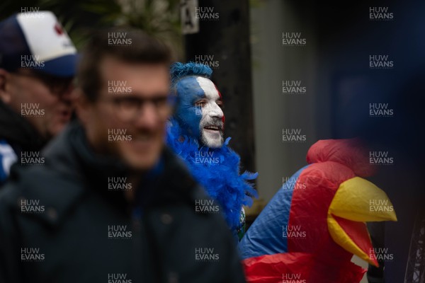 150226 - Wales v France - Guinness Six Nations - Fans in Cardiff City Centre ahead of the game 