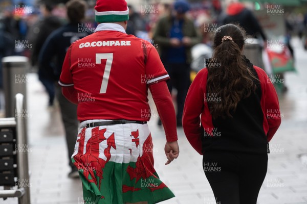 150226 - Wales v France - Guinness Six Nations - Fans in Cardiff City Centre ahead of the game 