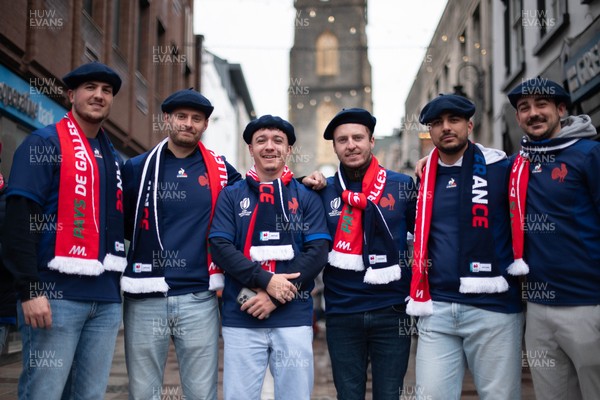 150226 - Wales v France - Guinness Six Nations - Fans in Cardiff City Centre ahead of the game 