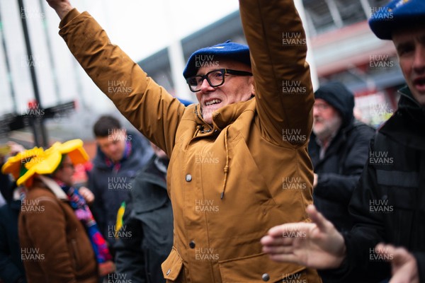 150226 - Wales v France - Guinness Six Nations - Fans in Cardiff City Centre ahead of the game 
