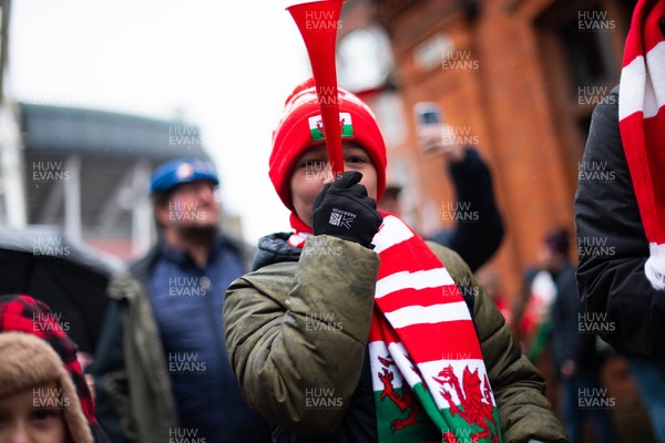 150226 - Wales v France - Guinness Six Nations - Fans in Cardiff City Centre ahead of the game 