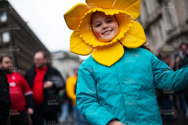 150226 - Wales v France - Guinness Six Nations - Fans in Cardiff City Centre ahead of the game 