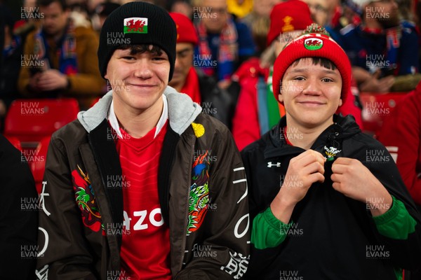 150226 - Wales v France - Fans during the game 