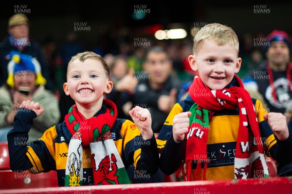 150226 - Wales v France - Guinness Six Nations - Fans during the game 