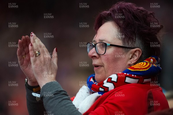 150226 - Wales v France - Fans during the game 