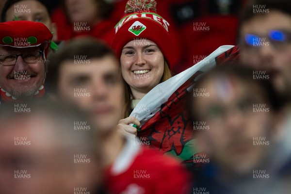 150226 - Wales v France - Fans during the game 