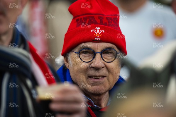 150226 - Wales v France - Guinness Six Nations - Fans during the game 