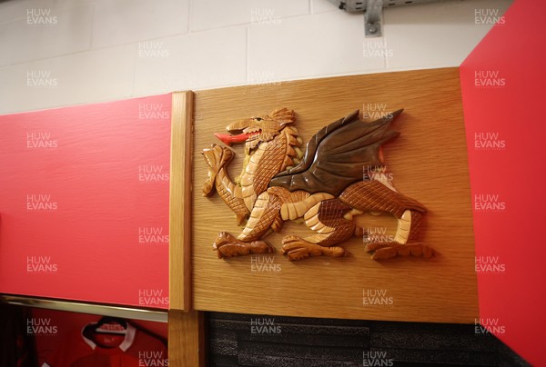 150226 - Wales v France - Guinness Six Nations Championship - Wales dressing room before the game