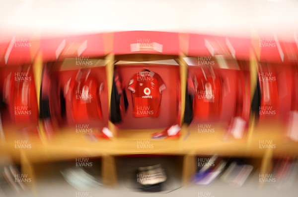 150226 - Wales v France - Guinness Six Nations Championship - Wales dressing room before the game