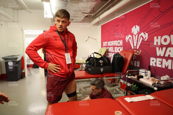150226 - Wales v France - Guinness Six Nations Championship - Alex Mann of Wales in the dressing room before the game