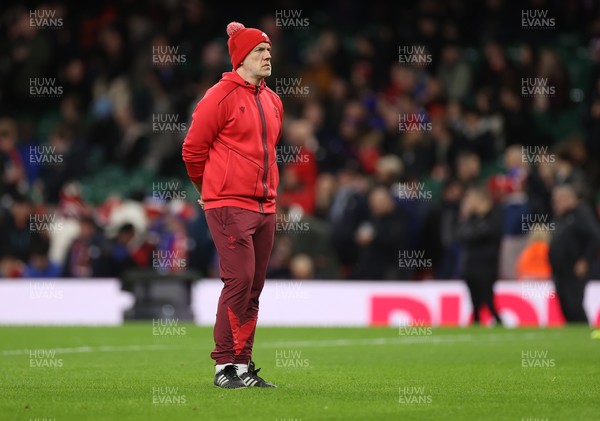 150226 - Wales v France - Guinness Six Nations Championship - Wales Head Coach Steve Tandy