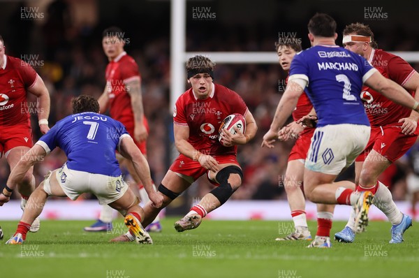 150226 - Wales v France - Guinness Six Nations Championship - Alex Mann of Wales 