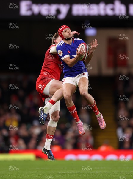 150226 - Wales v France - Guinness Six Nations Championship - Louis Bielle-Biarrey of France gets the high ball
