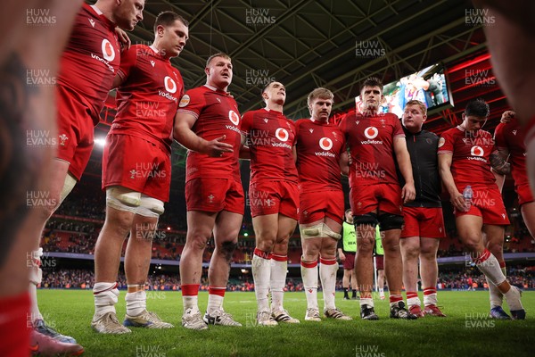 150226 - Wales v France - Guinness Six Nations Championship - Dewi Lake of Wales speaks to the team at full time